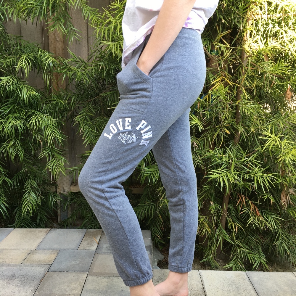 PINK Victoria's Secret Grey Sweatpants w/ Pockets